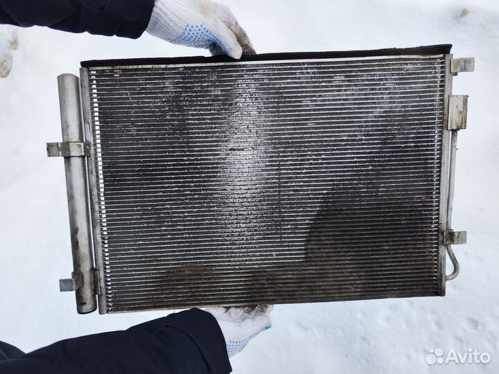 Радиатор кондиционера Hyundai Solaris I рест 2015