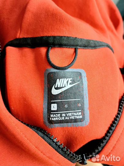 Nike Tech fleece red