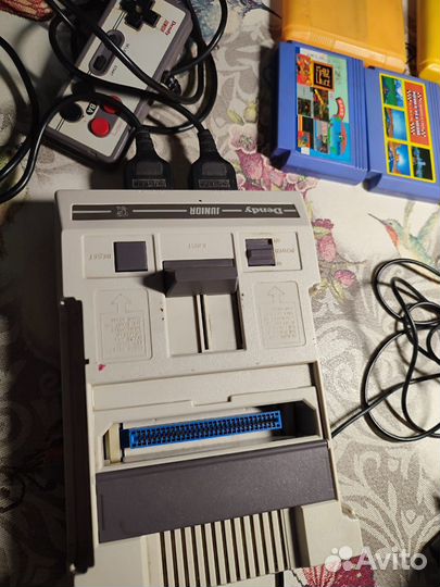 Игровая приставка Dendy junior с картриджами