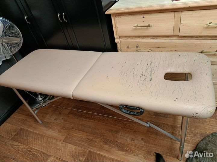 Кушетка косметологическая