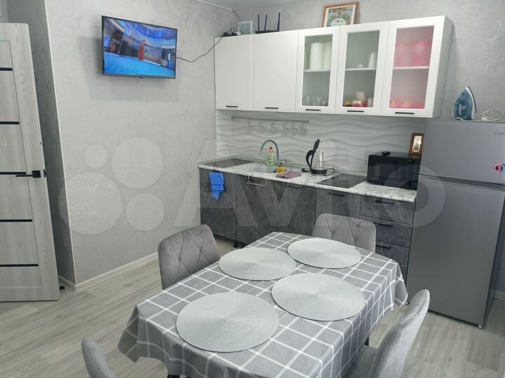 2-к. квартира, 60 м², 1/4 эт.