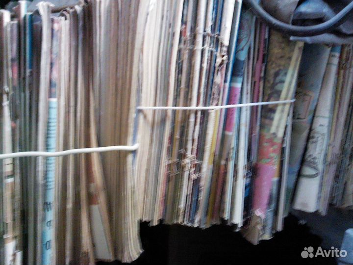 Журналы радио идеально для растопки камина