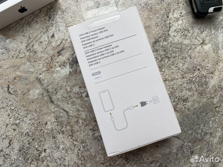 Зарядное устройство на iPhone