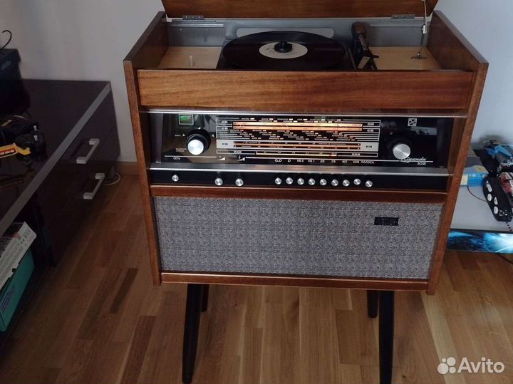 Радиола Ригонда 102