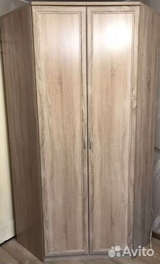 Угловой шкаф