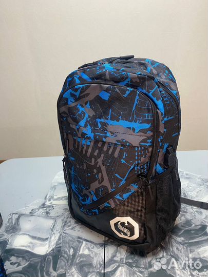 Школьный рюкзак для мальчика (новый)
