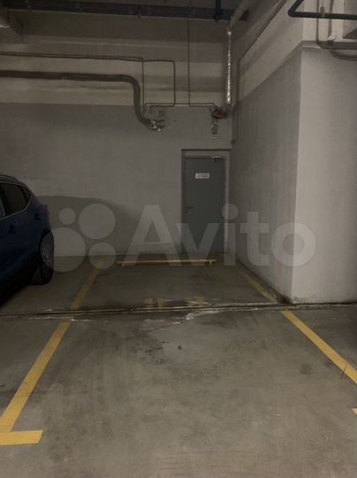 Машиноместо, 13 м²