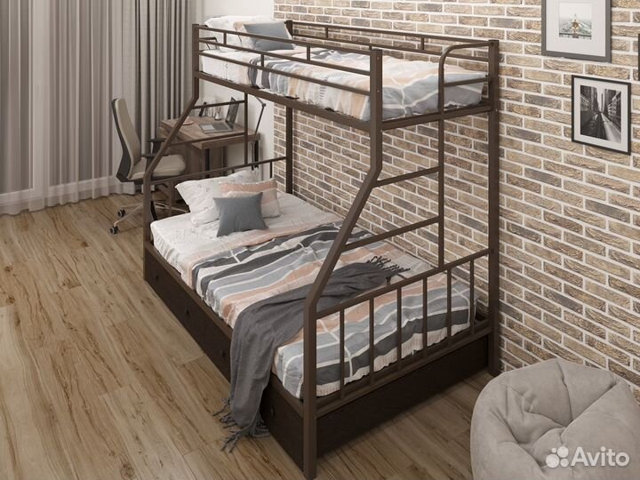 Двухъярусная кровать металлическая