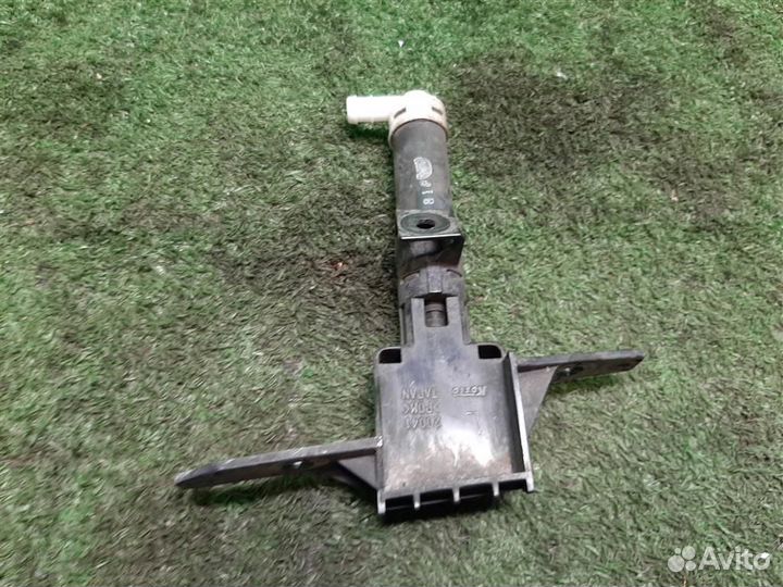 Форсунка омывателя фары левой Subaru Forester SH