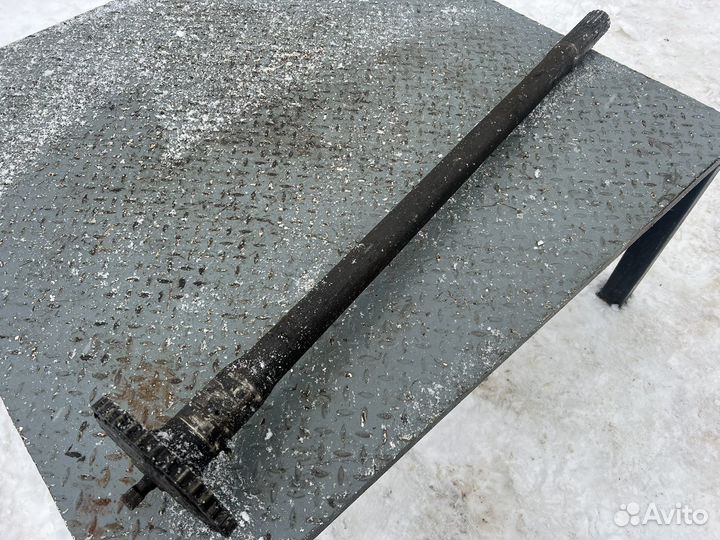 Полуось на урал