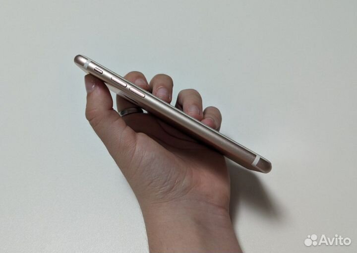 iPhone 7, 32 ГБ