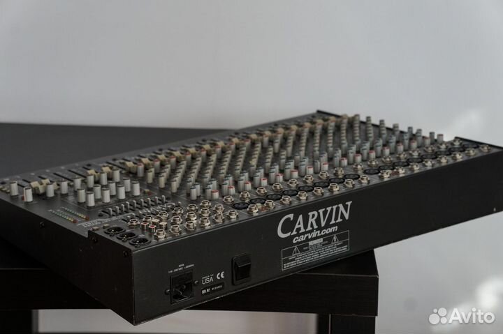 Микшерный пульт (микшер ) Carvin C1644