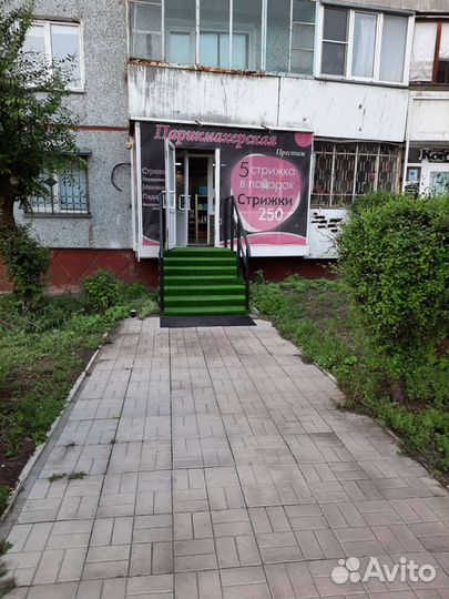 Сдаётся место мастера маникюра