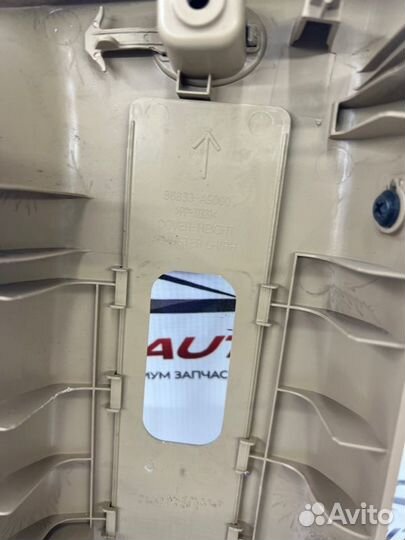 Центральная стойка кузова левая Kia Carnival 3 2.2