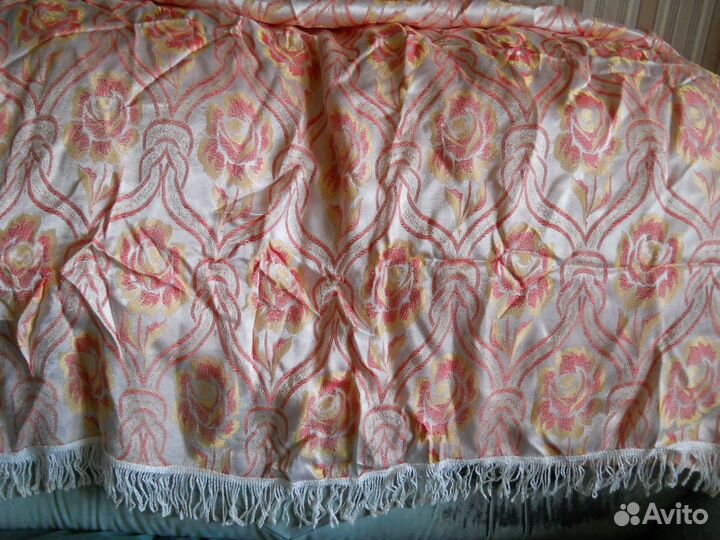 Занавеси, покрывало с наволочками