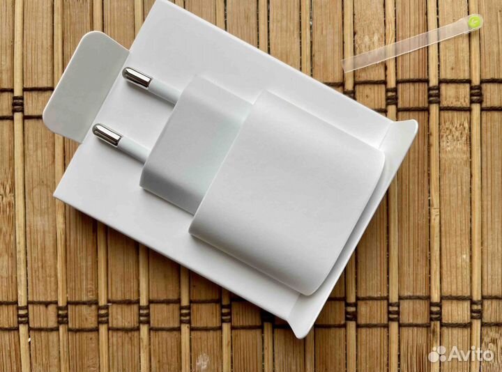 Сетевое зарядное устройство Apple (оригинал) 20W