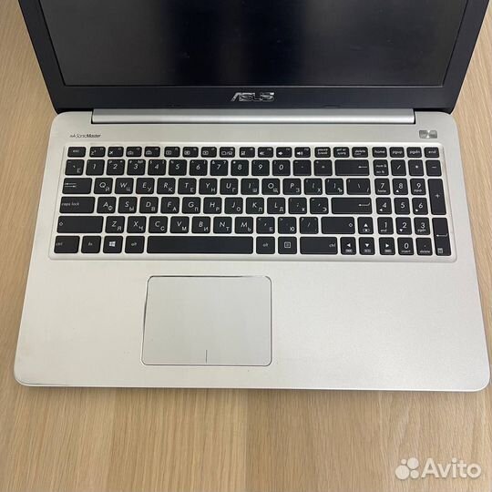 Ноутбук Asus