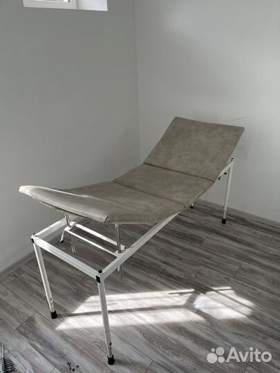 Кушетка косметологическая