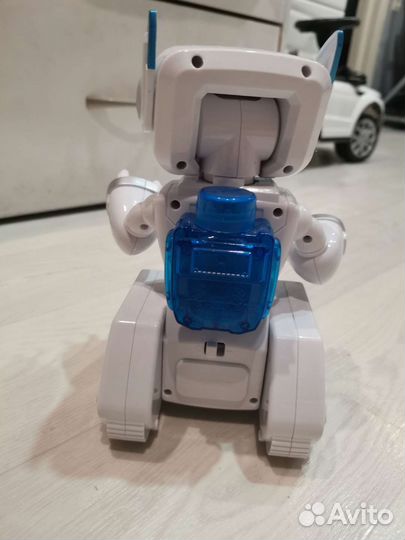 Игрушка робот с пультом