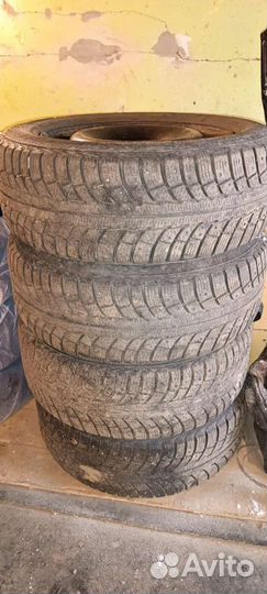 Штампованные диски r16 Nissan + зимняя резина