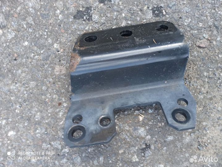 Кронштейн осушитель воздуха