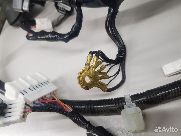 Электропроводка салона (Infiniti Q50)