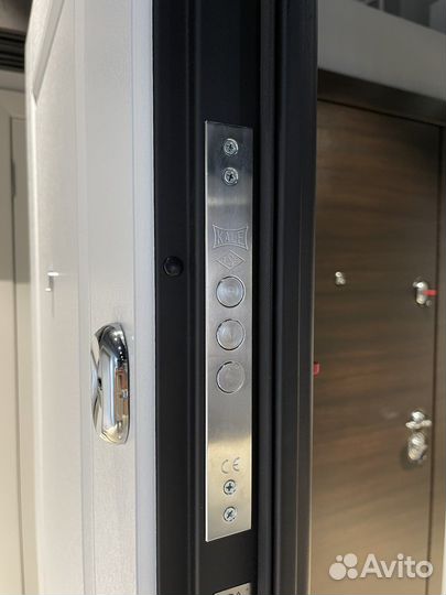 Дверь входная