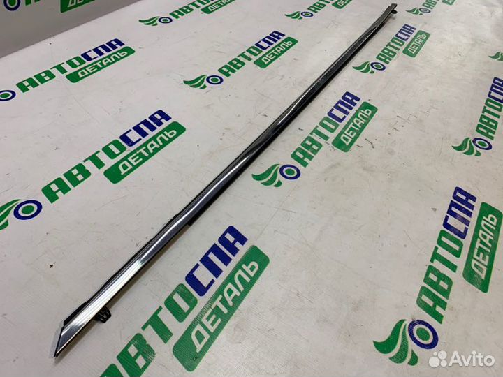 Молдинг двери хром передний левый Mazda Cx-30