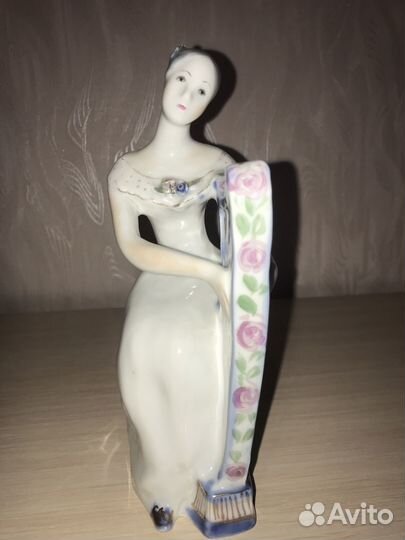 Статуэтка фарфор девушка Германия