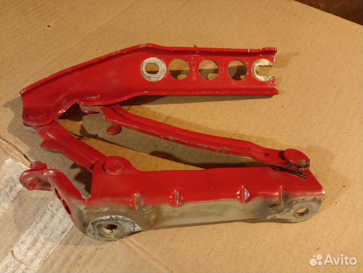 Петля капота skoda fabia