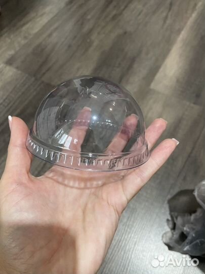 Пластиковые стаканы