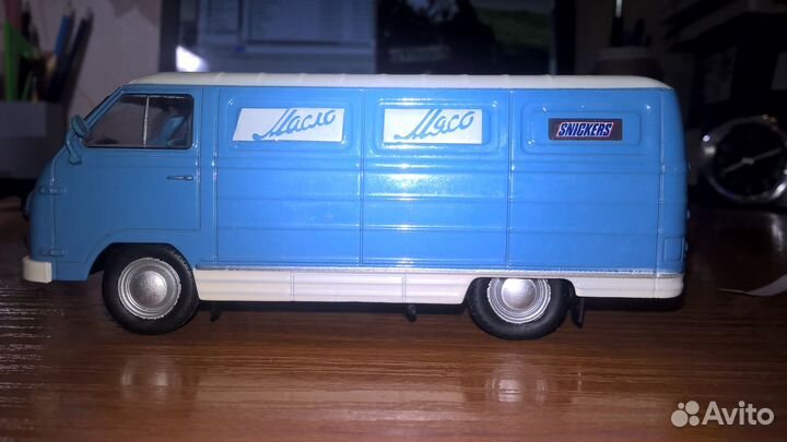 Модель автомобиля ераз 762б 1:43