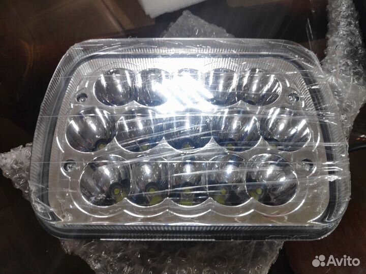 Универсальная фара 2шт