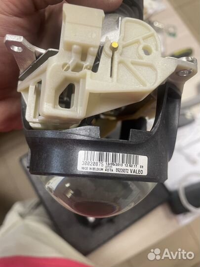 Биксеноновые линзы Jeep Grand Cherokee с лампами