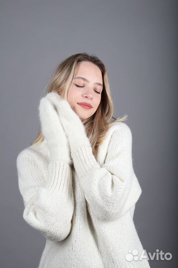 Варежки из пуха кролика (короткий) Белые