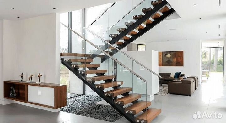 Стеклянные ограждения лестницы от производителя