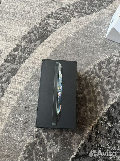 Коробка от iPhone 5