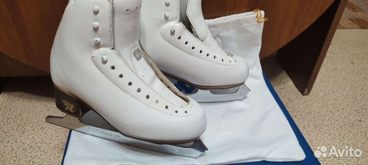 Профес-ные фигурные коньки Risport Excellence JR