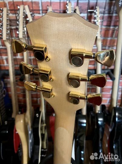 Электрогитара Les Paul Vintage Gold