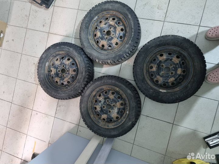 Hankook Winter I'Pike 185/65 R14 90T