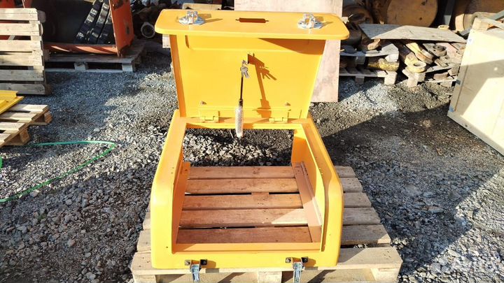 Бардачок экскаватора Hyundai R260LC-9