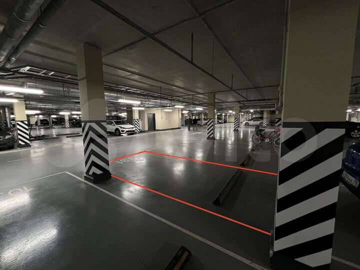 Машиноместо, 15 м²