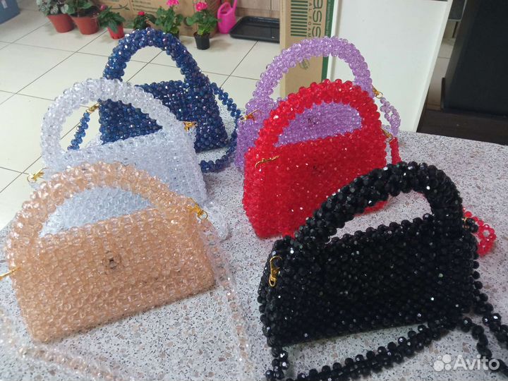 Коллекция сумочек из бусин