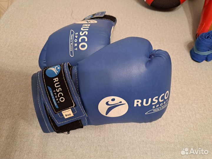 Боксерские перчатки, шлем, лапы