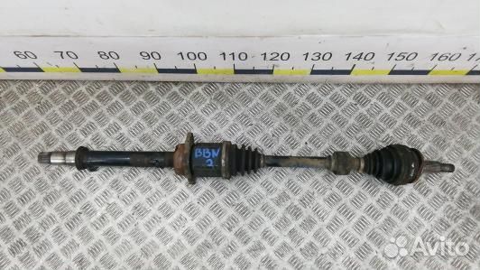 Привод передний правый toyota avensis T27 (BBN02N1
