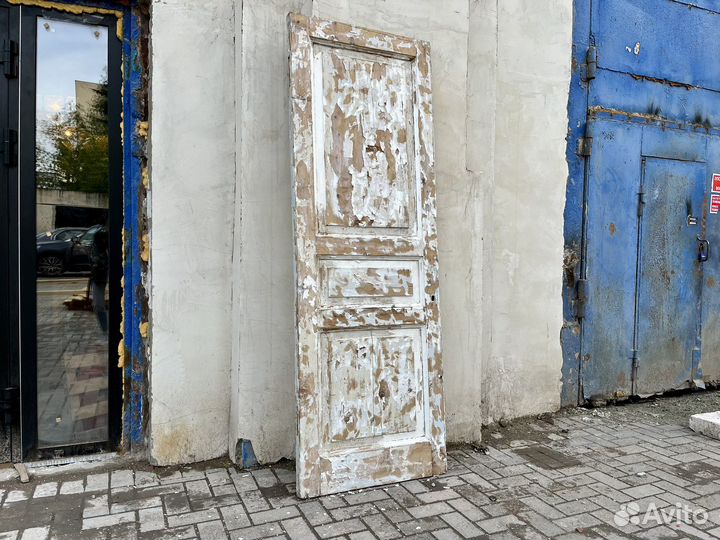 Дверь старинная