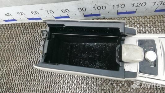 Подлокотник центральный mercedes benz E-class W212