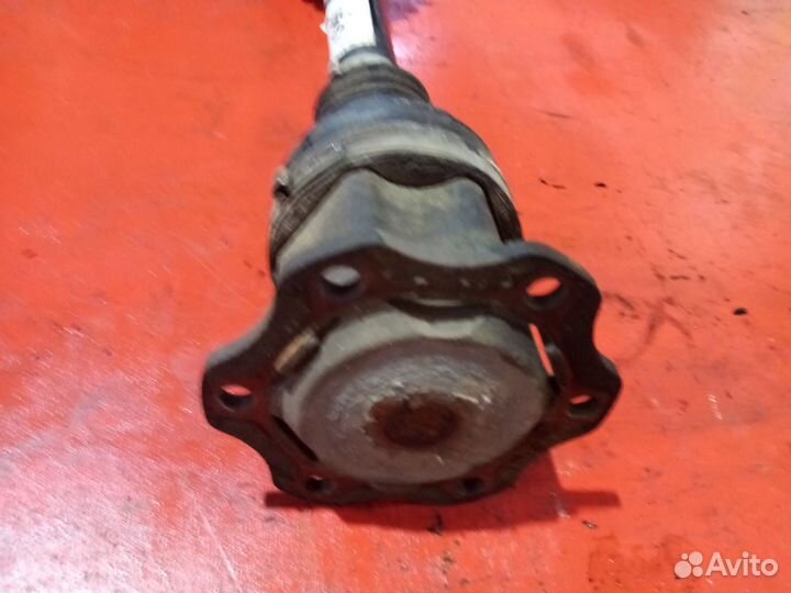 Передний привод правый Audi A4 B8 8K0407271Q