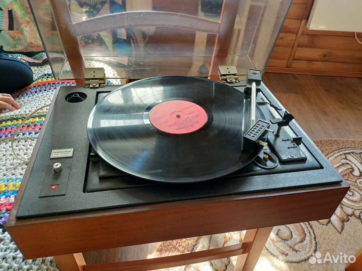 Проигрыватель винила Melodia 104-stereo