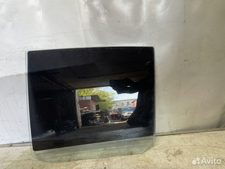 Стекло задней двери левое Hyundai Getz 2002-2011